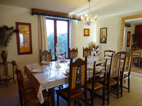 Large dining table to seat 12 guests