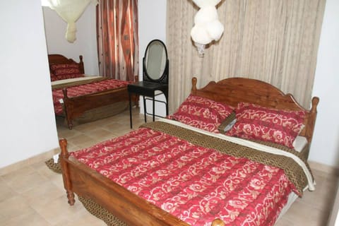 Comfort Bungalow, 2 Bedrooms, Mountain View | 1 bedroom, premium bedding, desk, free WiFi