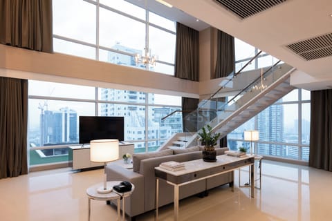 Penthouse Suite | 1 bedroom, premium bedding, Select Comfort beds, in-room safe