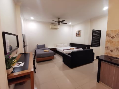 Comfort Studio Suite | 1 bedroom, minibar, desk, soundproofing