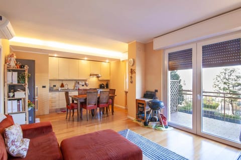 Kitchen or kitchenette,Living room