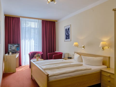 Basic Double Room | Cribs/infant beds, rollaway beds, free WiFi, bed sheets