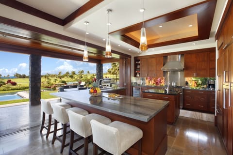 Villa, 4 Bedrooms, Ocean View | Private kitchen | Full-size fridge, microwave, oven, stovetop