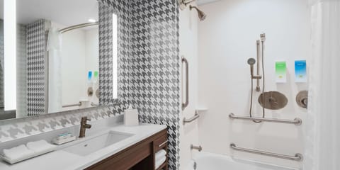Studio, 1 Queen Bed, Accessible, Bathtub (Mobility & Hearing) | Bathroom shower