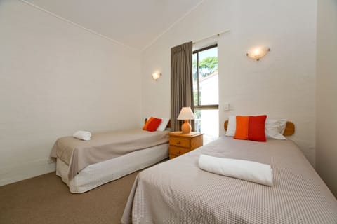 Apartment, 2 Bedrooms | 2 bedrooms, free WiFi, bed sheets