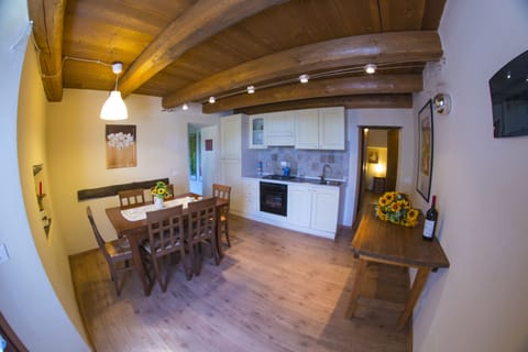 Apartment, 2 Bedrooms | Private kitchenette | Fridge, oven, stovetop, coffee/tea maker