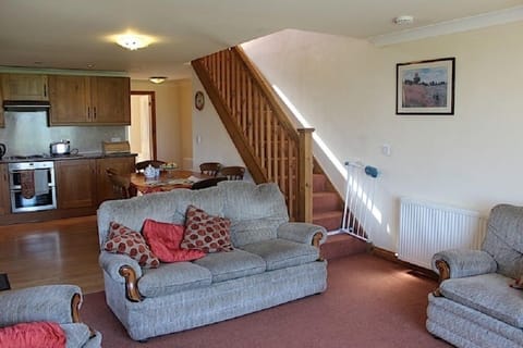 Cottage, 3 Bedrooms (1 Double, 1 Twin, and 1 Triple Bunk) | Living area | Flat-screen TV, DVD player