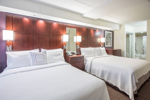 Suite, 1 Bedroom | In-room safe, desk, laptop workspace, blackout drapes