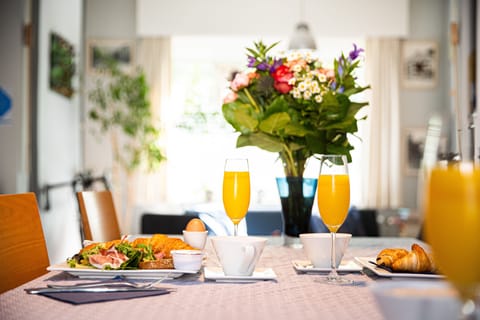 Daily continental breakfast for a fee