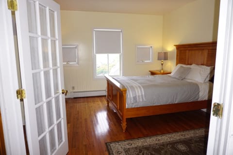 Apartment 2: 4 Bedroom, 3 Baths, Sleeps 8 | Iron/ironing board, bed sheets
