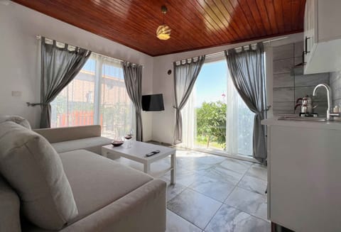 Portakal Family Apart | Hypo-allergenic bedding, blackout drapes, soundproofing, free WiFi