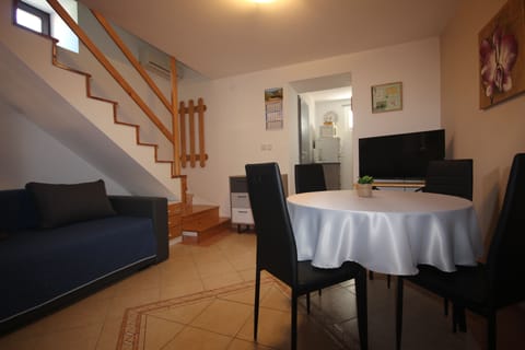 living room in house nr. 1