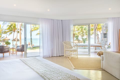 Royal Suite, Sea View | 1 bedroom, minibar, in-room safe, desk