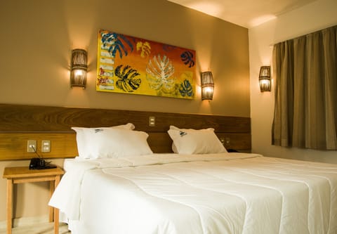 Standard Double Room, Non Smoking, Courtyard View | Minibar, blackout drapes, free WiFi, bed sheets
