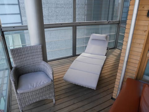 Luxury Apartment, 2 Bedrooms, Sauna, City View | Terrace/patio