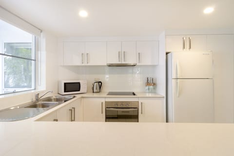 Apartment, 2 Bedrooms, Balcony | Private kitchen | Full-size fridge, microwave, oven, stovetop