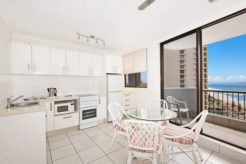 Apartment, 2 Bedrooms | Private kitchen | Fridge, microwave, stovetop, dishwasher