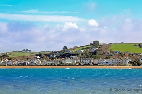 Cottage | Property grounds