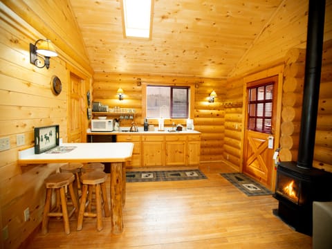 Luxury Cabin, Multiple Beds, Non Smoking, Kitchenette | Private kitchen | Fridge, microwave, coffee/tea maker, freezer