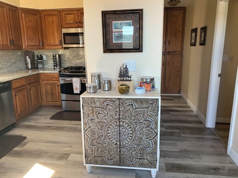 Coffee & tea station