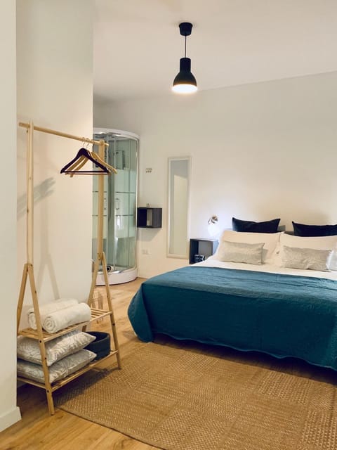 Standard Double Room (22) | Premium bedding, down comforters, memory foam beds, minibar