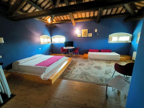 Deluxe Room | Premium bedding, down comforters, individually decorated