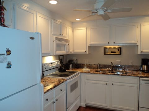 Condo, 2 Bedrooms | Private kitchen | Fridge, microwave, oven, dishwasher