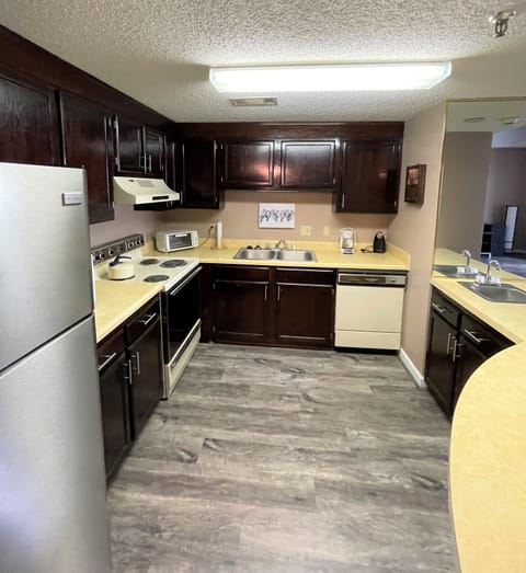 Condo, 2 Bedrooms | Private kitchen | Fridge, microwave, oven, dishwasher