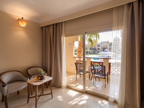 Family Room, Garden View | Egyptian cotton sheets, premium bedding, minibar, in-room safe