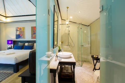 Superior Room | Bathroom | Hair dryer, bathrobes, slippers, towels