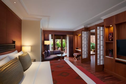 Suite, 1 Bedroom (Rajah Suite) | Premium bedding, minibar, in-room safe, desk