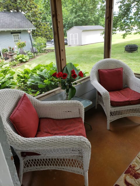 The Copper Beech Suite | Terrace/patio