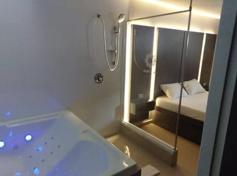 Premier Double Room | Private spa tub