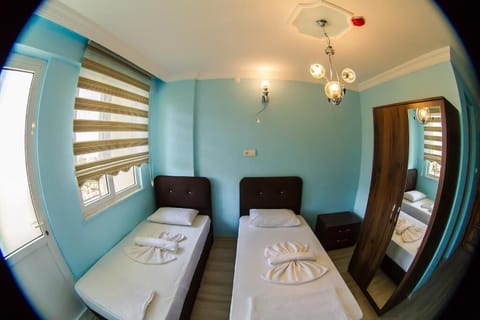 Double or Twin Room | Soundproofing, free WiFi, bed sheets