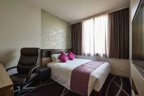 Superior Double Room | In-room safe, soundproofing, free WiFi