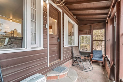 Cabin, 2 Bedrooms | Terrace/patio