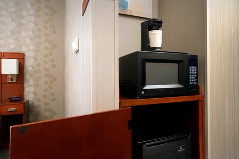 In-room safe, desk, laptop workspace, iron/ironing board