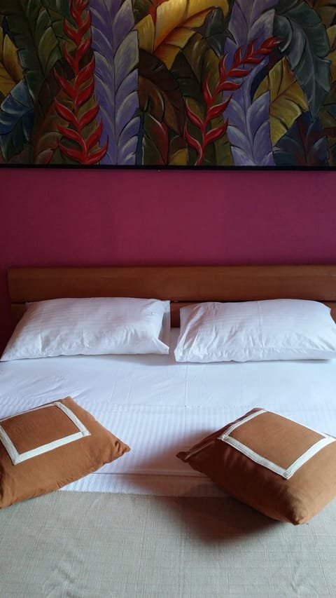 Standard Double Room | Bed sheets