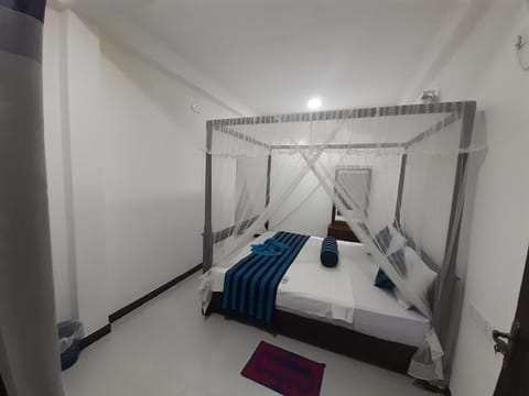 Honeymoon Double Room | Desk, soundproofing, iron/ironing board, free WiFi