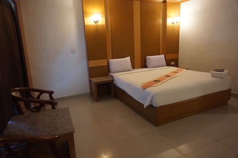 Superior Double Room with Balcony | Free WiFi, bed sheets