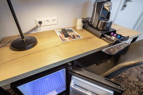 Standard Double Room, 1 King Bed | Room amenity