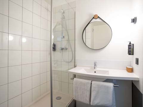 Standard Double Room, 1 Double Bed | Bathroom | Bathtub, eco-friendly toiletries, hair dryer, towels