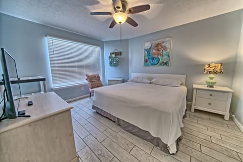 Villa, 1 Bedroom, Kitchen, Beachfront (Villa 12) | Free WiFi, bed sheets