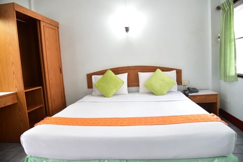 Standard Double Room | Minibar, free WiFi