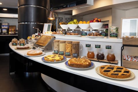 Daily buffet breakfast (EUR 16 per person)