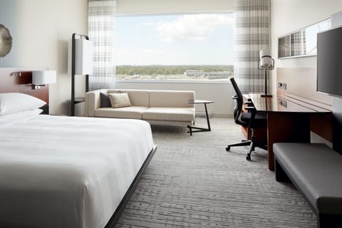 Room, 1 King Bed, View | Premium bedding, down comforters, pillowtop beds, in-room safe