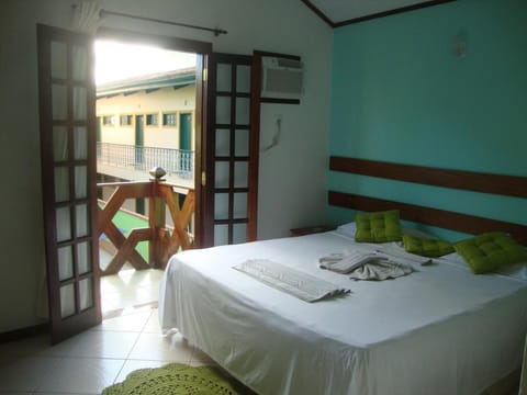 Minibar, soundproofing, free WiFi, bed sheets