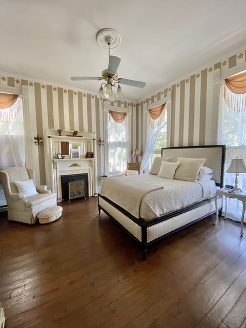 Classic Room, Balcony (The Victorian) | Premium bedding, individually decorated, individually furnished