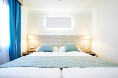Suite, 1 Bedroom | 1 bedroom, in-room safe, desk, free WiFi
