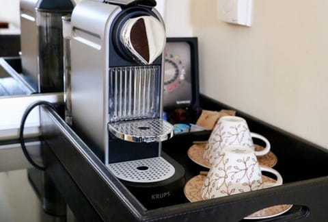 Deluxe Double Room | Coffee and/or coffee maker